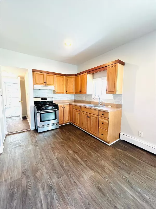 Island Park, NY 11558,13 Truxton RD #1