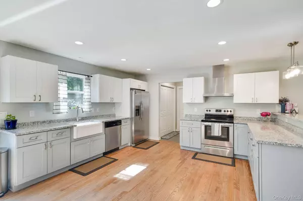 Medford, NY 11763,37 Lot 1 Locust AVE