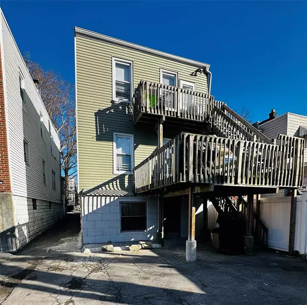 Bronx, NY 10473,525 Beach AVE