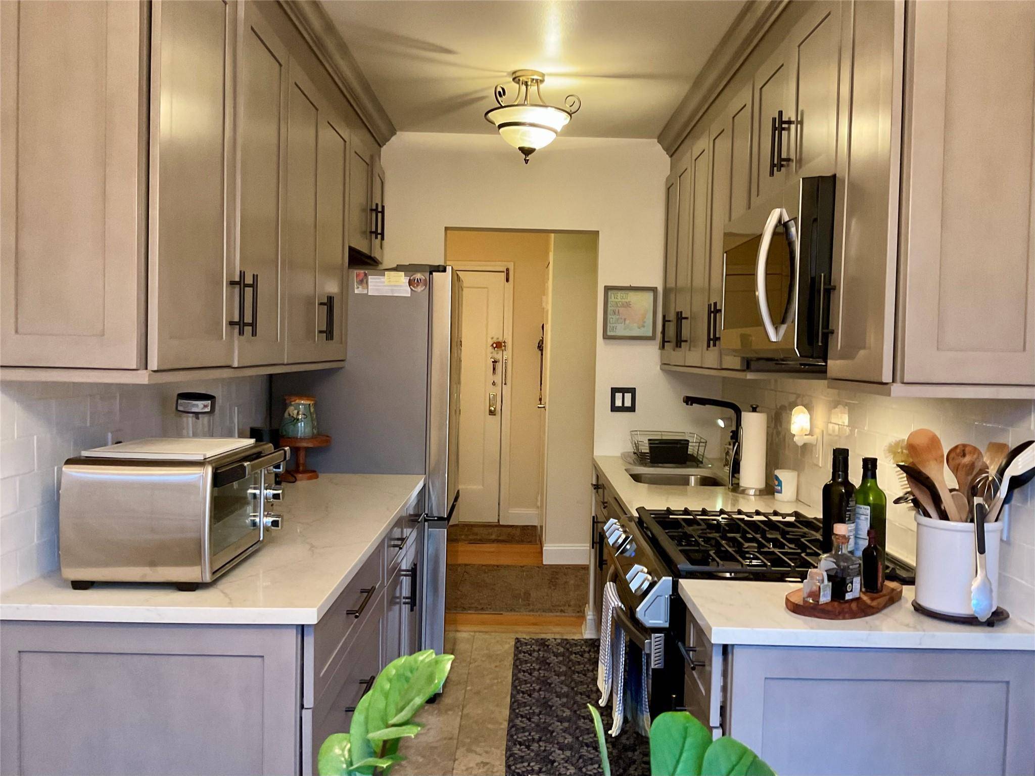 Hartsdale, NY 10530,68 E Hartsdale AVE #6B
