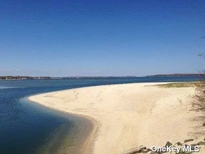 Southold, NY 11971,1265 Brigantine DR