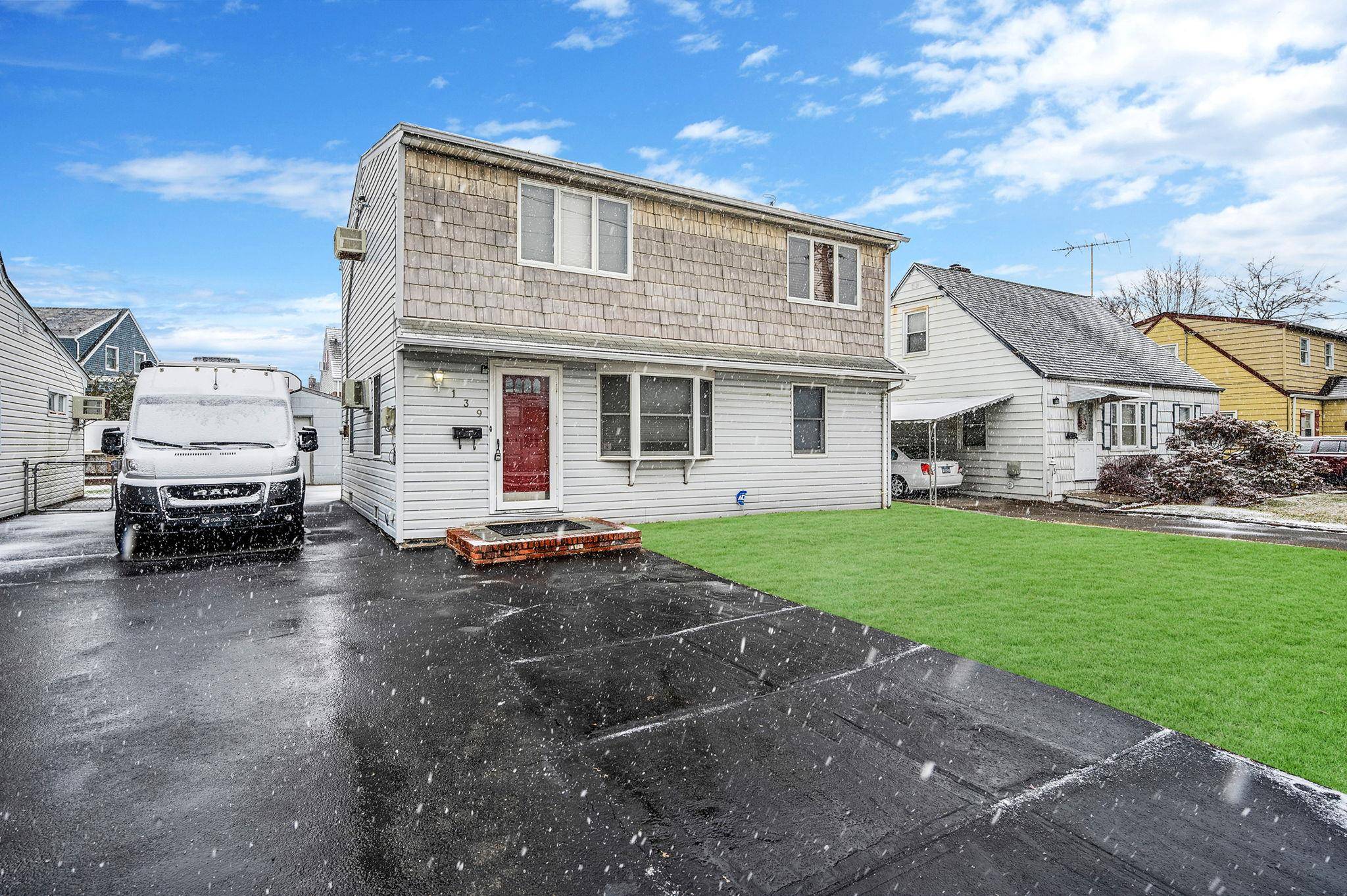 139 Peninsula BLVD, Valley Stream, NY 11581