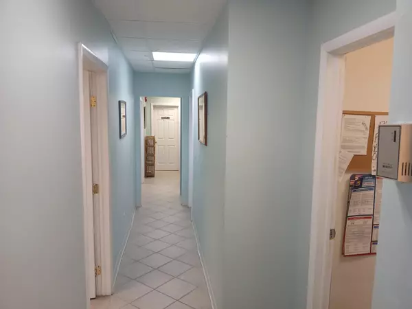 Westbury, NY 11590,309 Madison Street #2