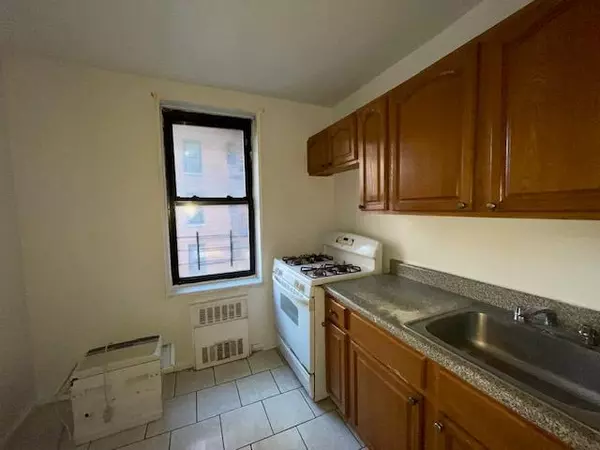 Forest Hills, NY 11375,108-49 63rd AVE #2A