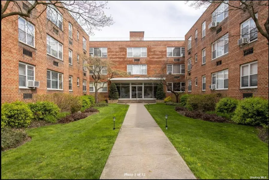 125 Main ST #2L, Port Washington, NY 11050