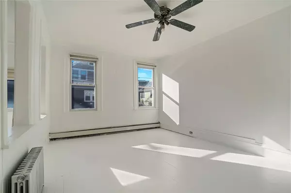 Rockaway Beach, NY 11693,336 Beach 88th ST