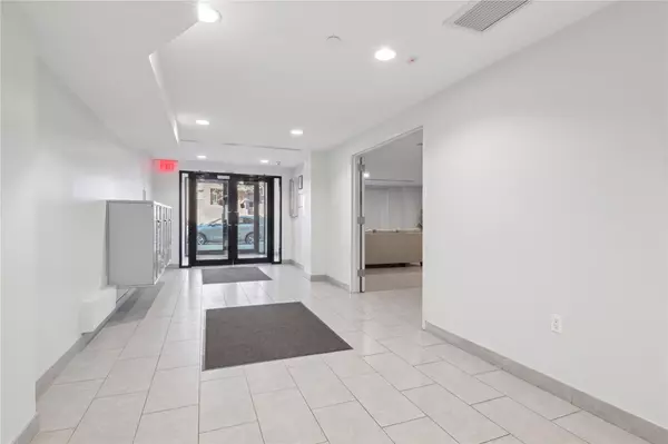 Jamaica, NY 11435,148-36 89 AVE #4D