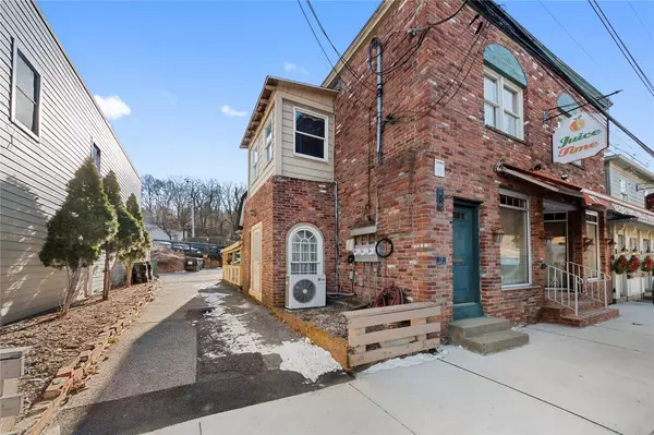 Bedford Hills, NY 10507,17-19 Adams ST