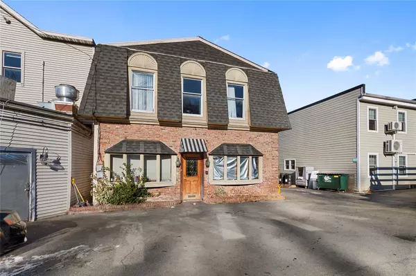 Bedford Hills, NY 10507,17-19 Adams ST