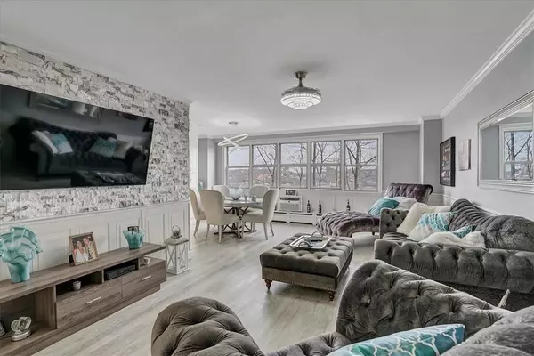 615 Palmer RD #201, Yonkers, NY 10701