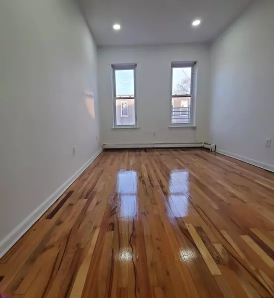 603 Vermont #2L, Brooklyn, NY 11207