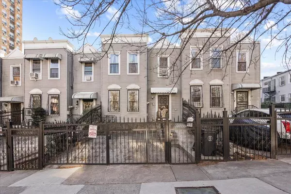 972 E 178th St #B, Bronx, NY 10460
