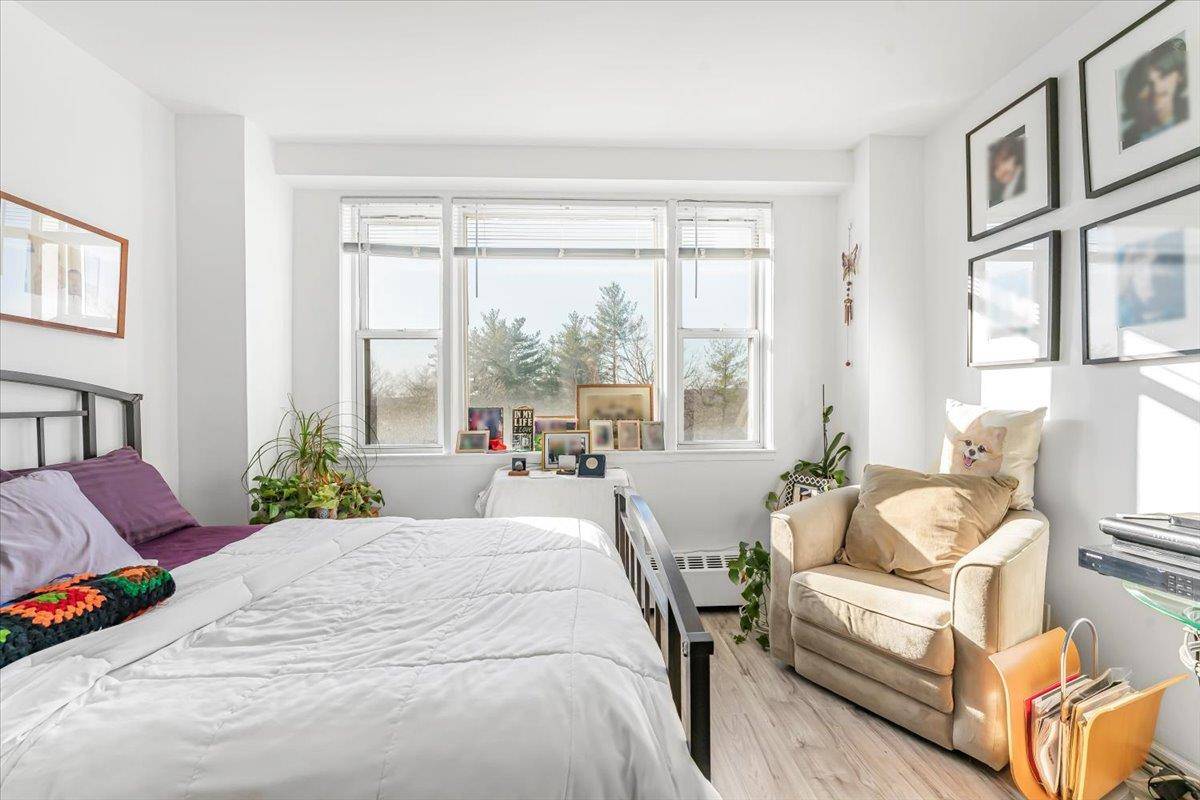 Bronx, NY 10471,5900 Arlington AVE #3P