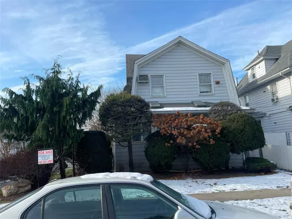 Woodhaven, NY 11421,8944 98th ST