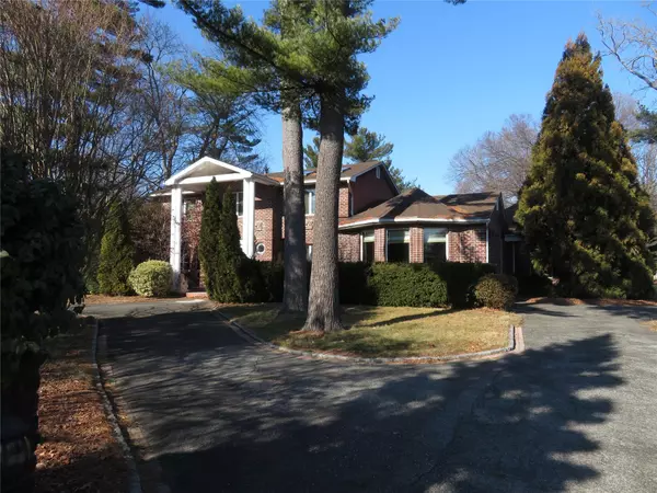 Old Westbury, NY 11568,1 Bridle Path DR