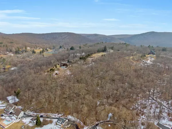 Cornwall On Hudson, NY 12520,23-A Maple RD
