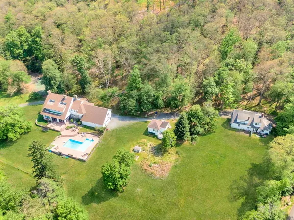 Cornwall On Hudson, NY 12520,23 Maple RD