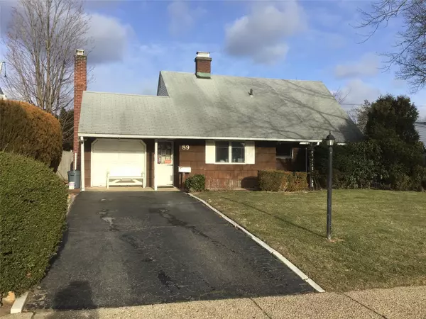 89 Choir Lane Westbury, Westbury, NY 11590