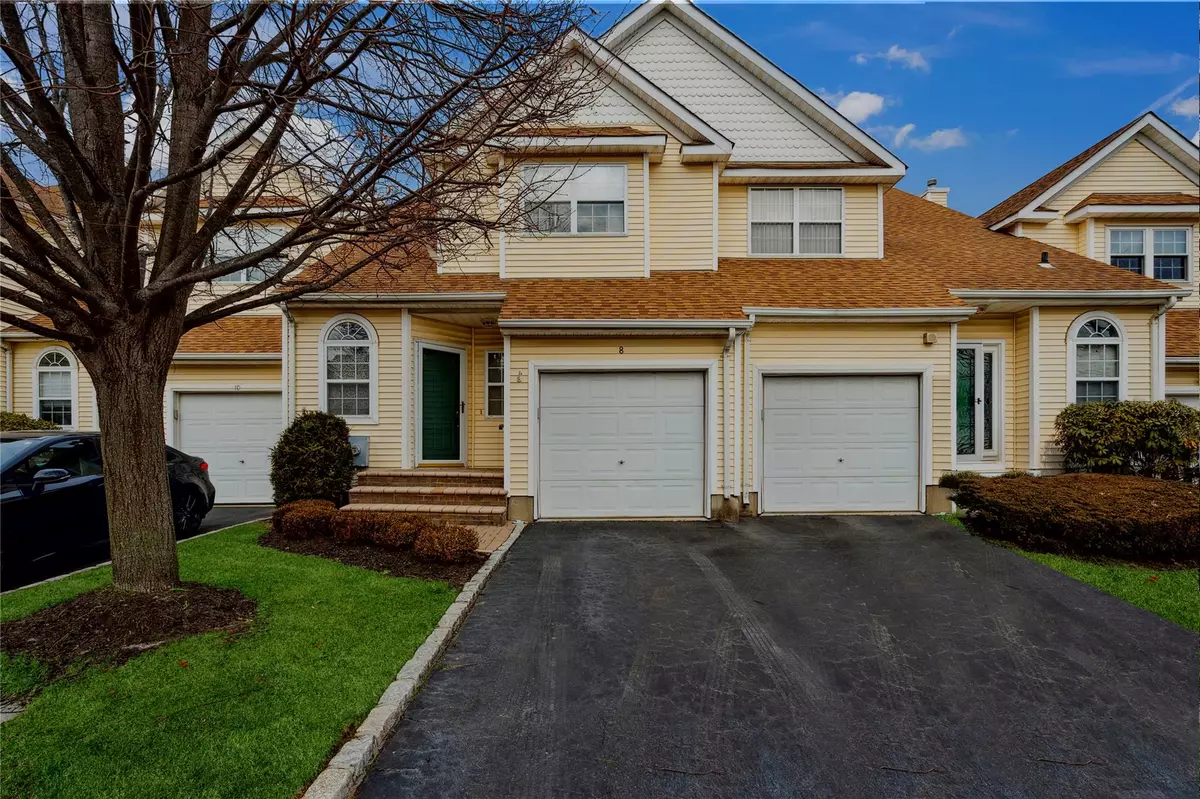 Melville, NY 11747,8 Blueberry CT