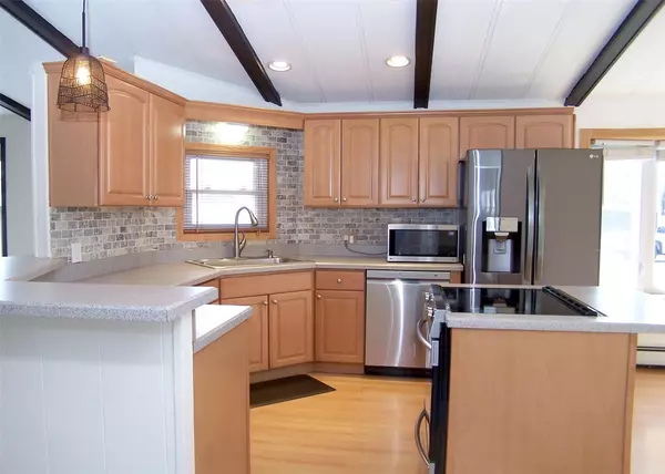 Holbrook, NY 11741,15 Avenue B
