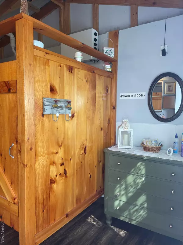 Wallkill, NY 12589,71 Lippincott RD