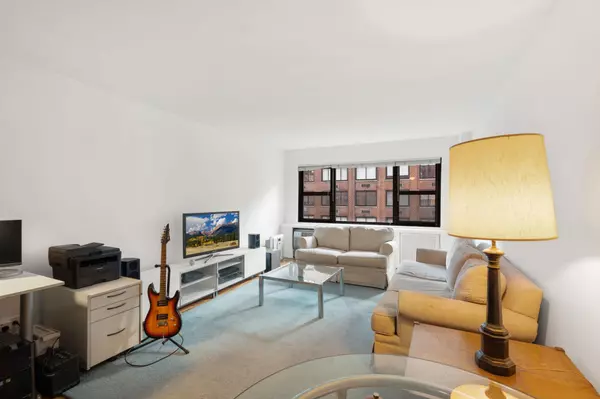 335 E 51st ST #6D, New York (manhattan), NY 10022