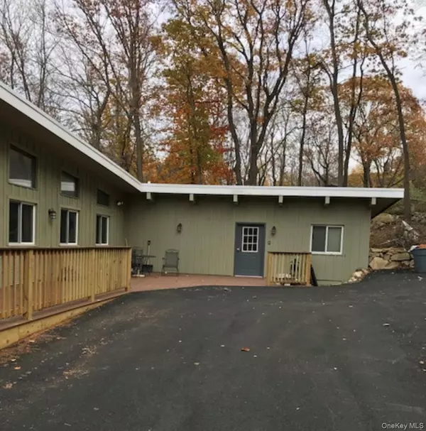 Garrison, NY 10524,26 Coleman RD