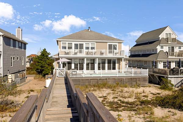 931 Dune RD, Westhampton Dunes, NY 11978