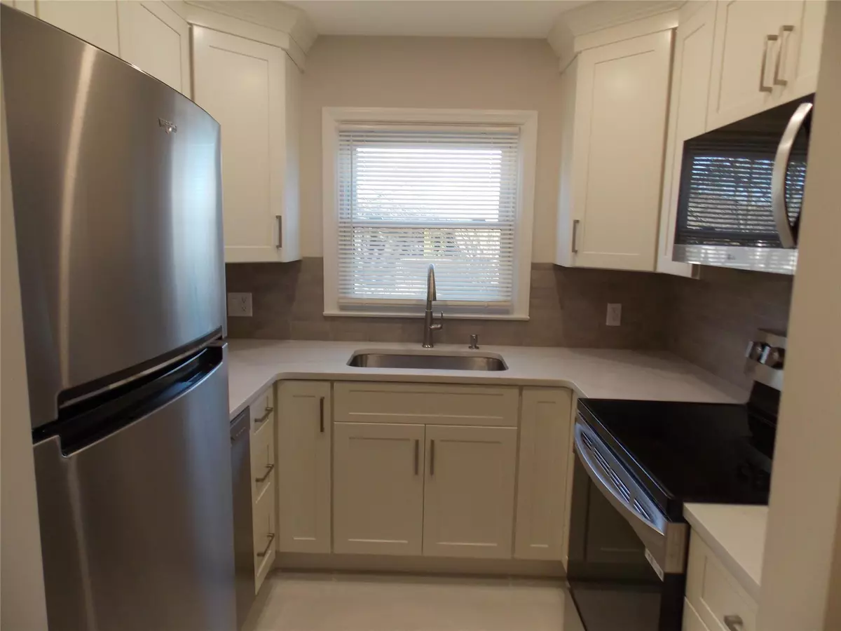 Yorktown Heights, NY 10598,3D Hampton Court #3D