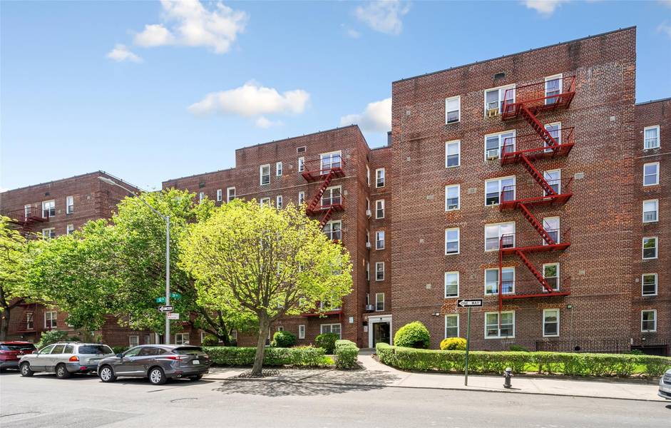 39-50 52nd Streets #1B, Woodside, NY 11377