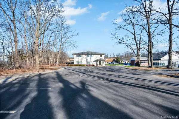 Centereach, NY 11720,2450 middle country