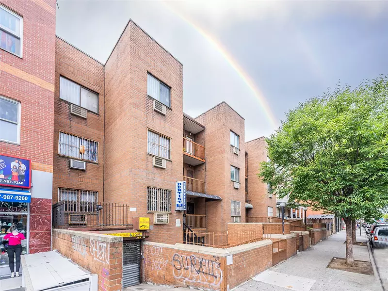 37-30 103 Streeet ST #B2, Corona, NY 11368