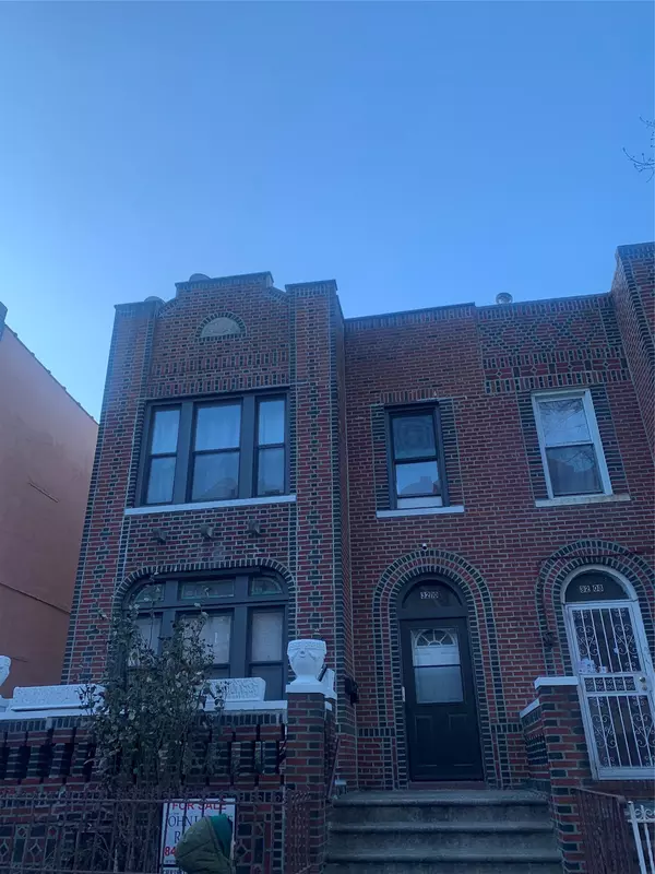 32-10 81 ST, Jackson Heights, NY 11370