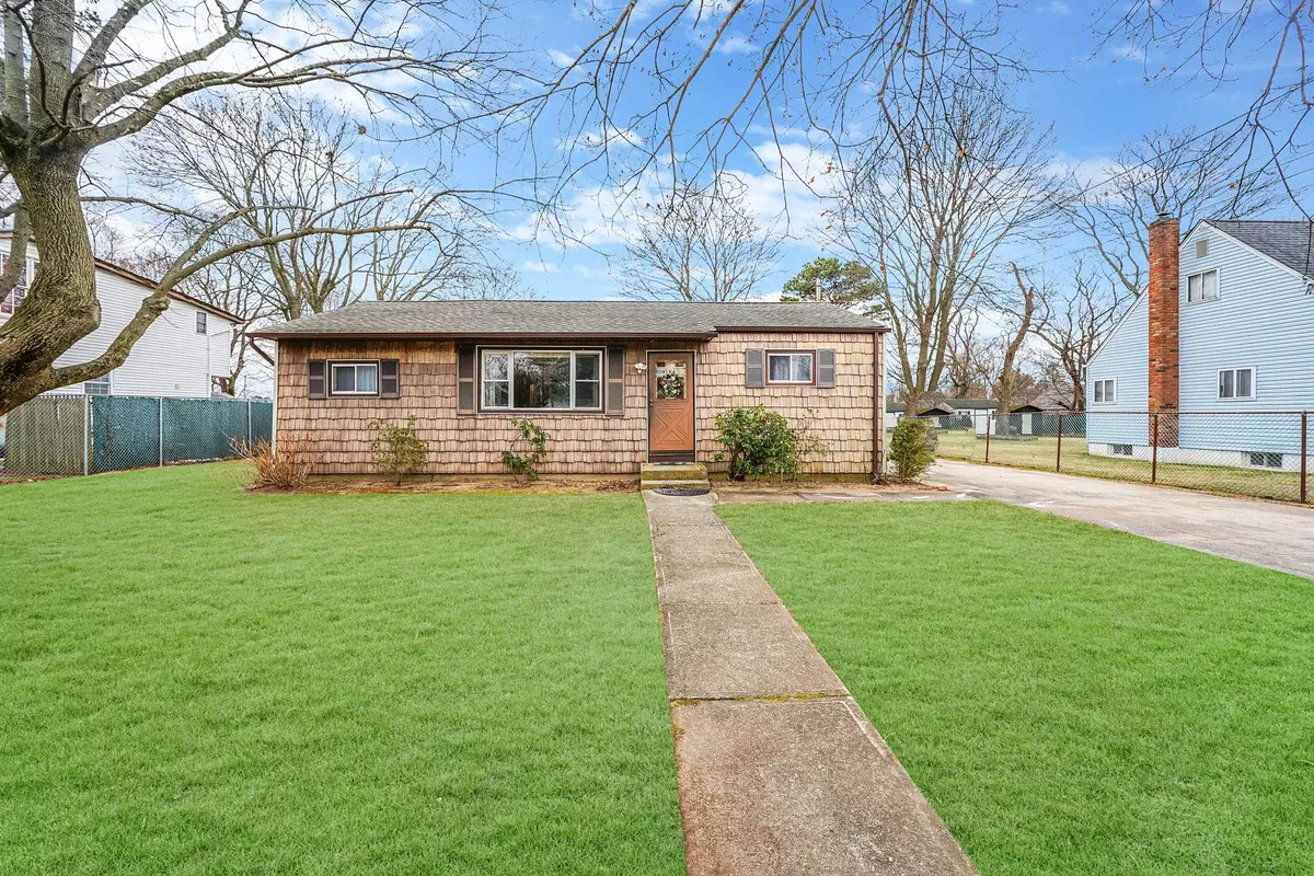 Brentwood, NY 11717,154 McNair ST