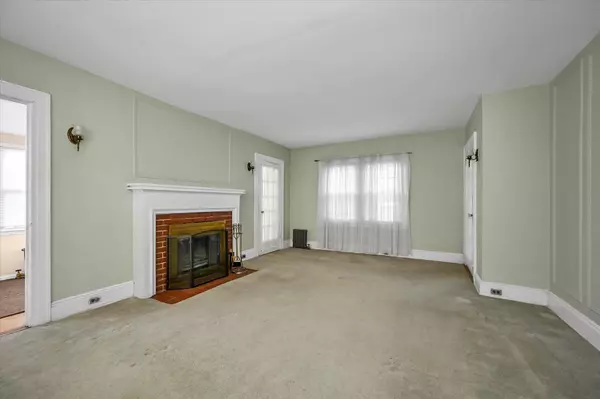 Flushing, NY 11358,33-36 167th ST