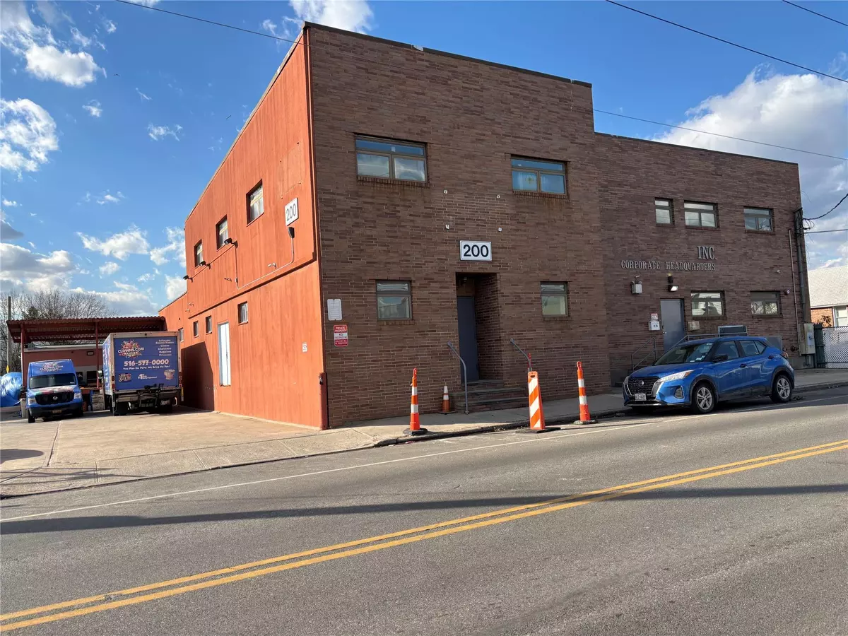 Elmont, NY 11003,200 Meacham AVE