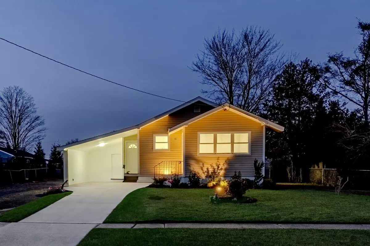 Central Islip, NY 11722,51 E Elm ST