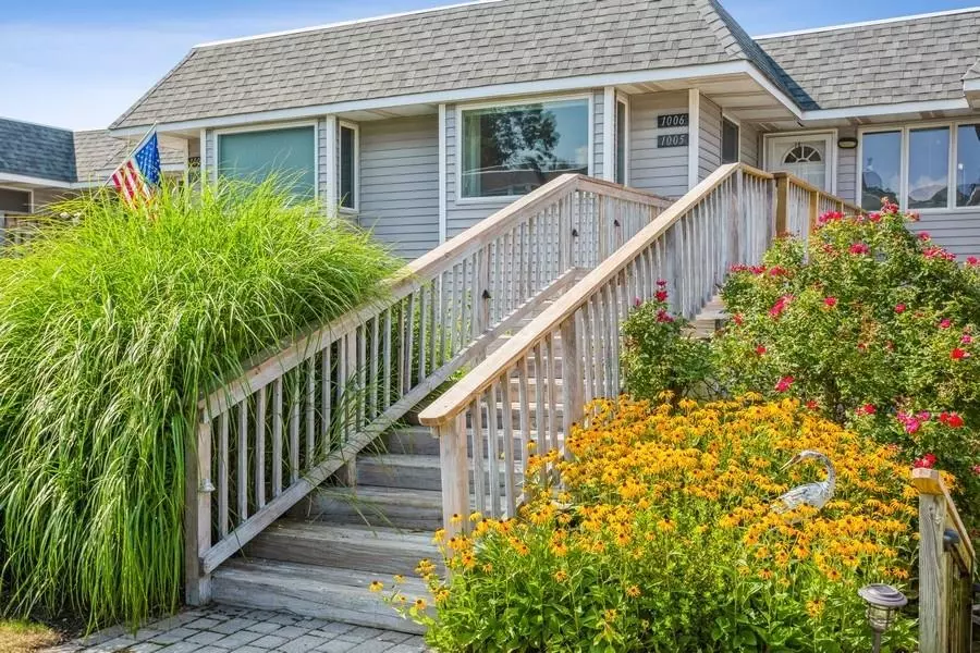 Baiting Hollow, NY 11933,1006 Bluffs DR #1006