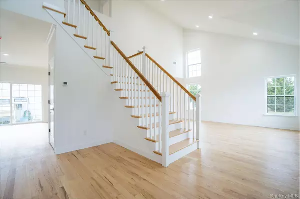 Ridge, NY 11961,157 Gull Dip RD