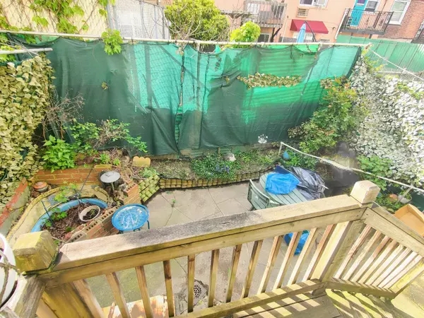 Astoria, NY 11102,2540 32nd ST