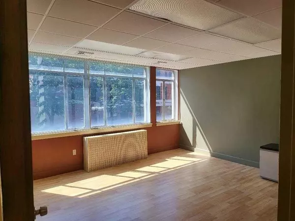 Poughkeepsie, NY 12601,55 MARKET ST UNIT 2B
