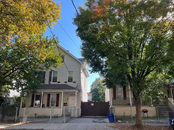 27-31.5 Jackson ST, Staten Island, NY 10304