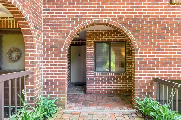 Chappaqua, NY 10514,150 N Bedford RD #5A