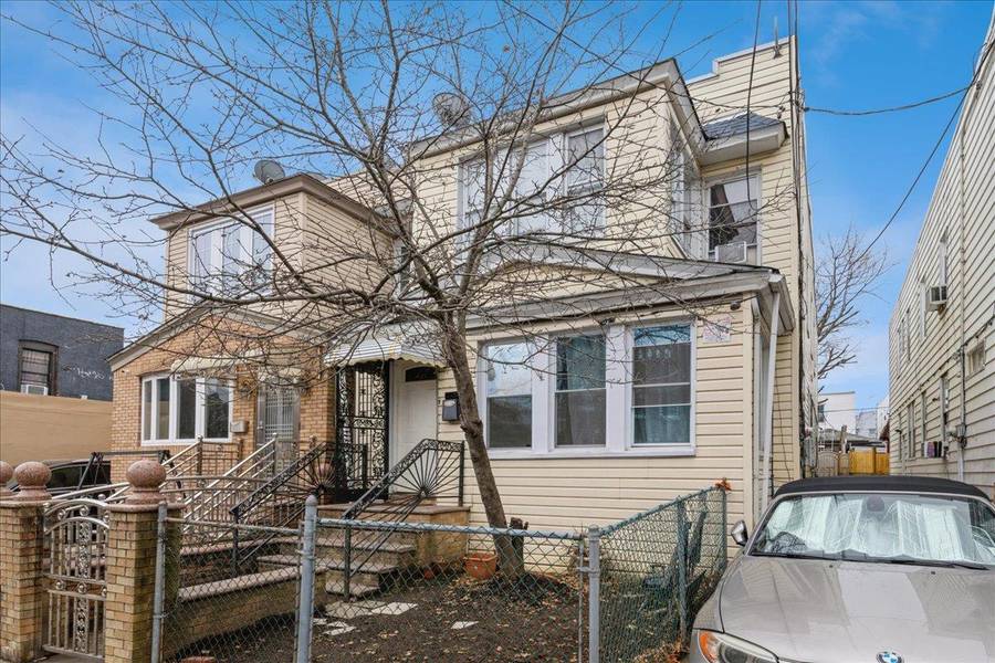 86-46 126th ST, Jamaica, NY 11418