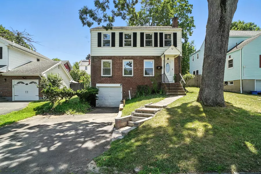71 Commonwealth AVE, Middletown, NY 10940