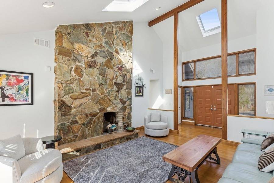 East Marion, NY 11939,2905 Private RD