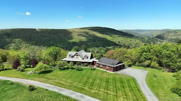 Callicoon, NY 12723,80 Overlook DR