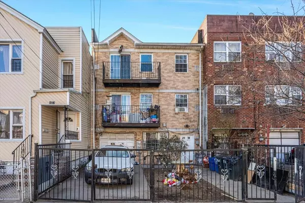 95-10 104 ST, Ozone Park, NY 11416