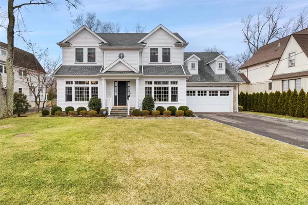 Scarsdale, NY 10583,350 Heathcote RD