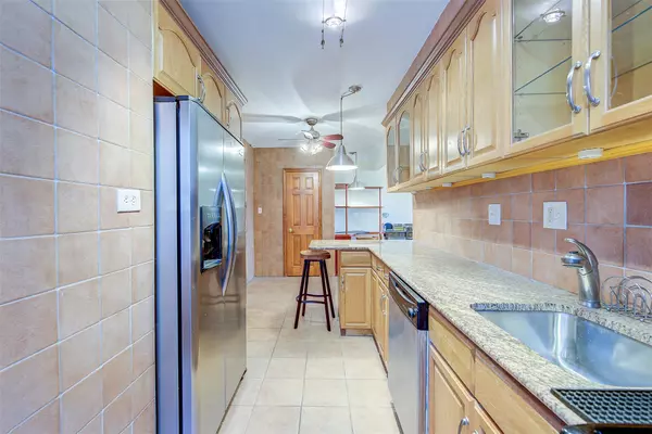 39-35 51st ST #3G,  Woodside,  NY 11377